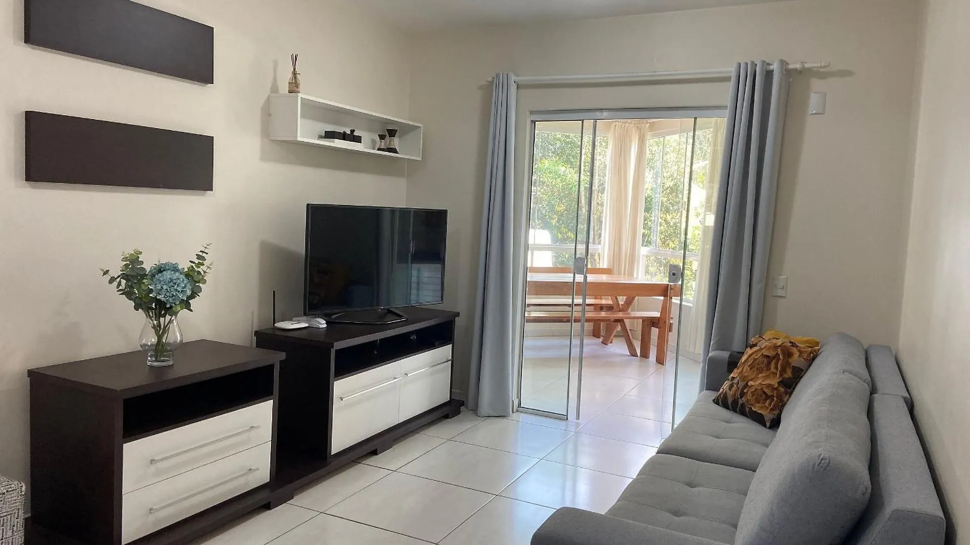 Apartmán Res. Solar Das Bromelias Bombinhas